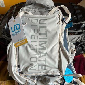 Ultimate Direction Fastpackher 20 - Size xs/s - New with tags!